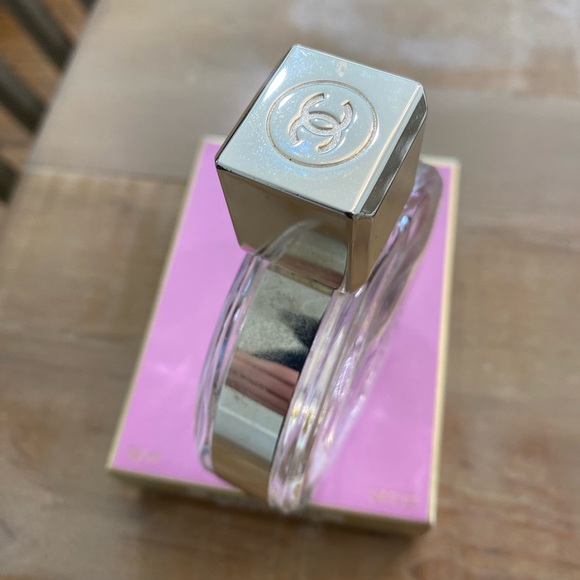 Chanel Chance collectible perfume bottle with box vanity decor - Picture 6 of 9